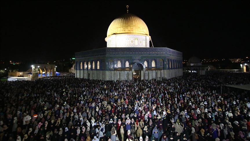 Jerusalem: Više od 400.000 vjernika obilježilo Lejletu-l-kadr u kompleksu Al-Aksa