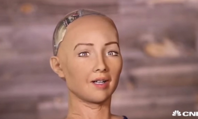 Jezivo: Robot Sofija može gotovo sve što i čovek (VIDEO)