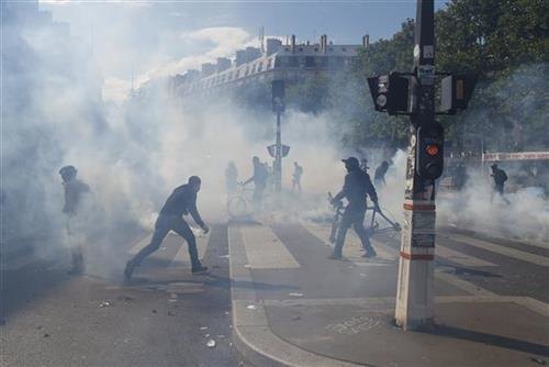 Još jedan protest policajaca u Parizu protiv najava vlasti