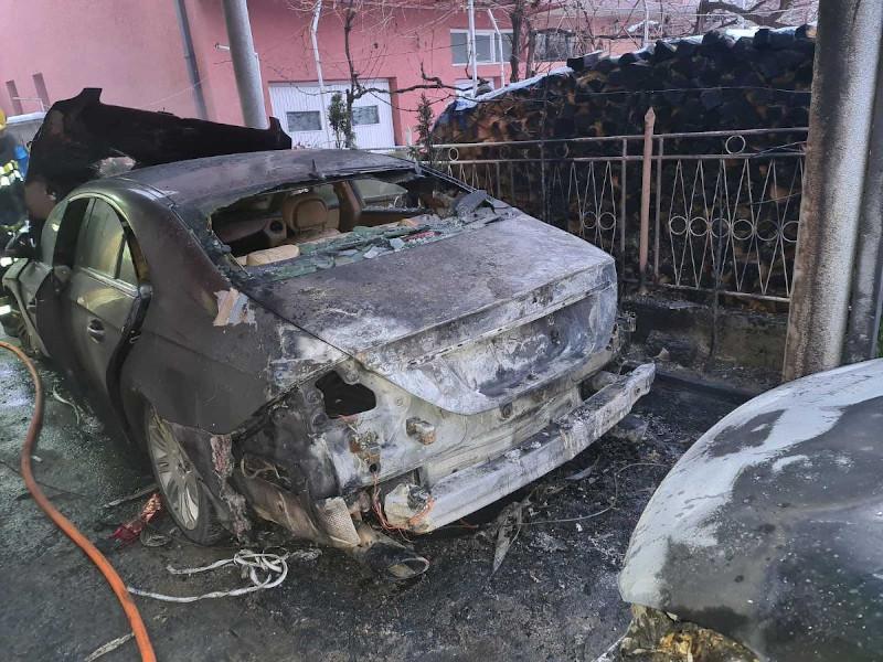 Još se ne zna ko je zapalio automobile direktoru Parking servisa u Vranju, iz SSP-a pitaju i odakle mu 3 luksuzna