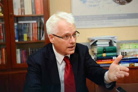 Josipović: Državni vrh Hrvatske daje krila renesansi ustaštva