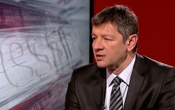 
					Jugoslav Ćosić: Bacanje letaka u dvorište televizije N1 je test i najava ozbiljnijih akcija 
					
									