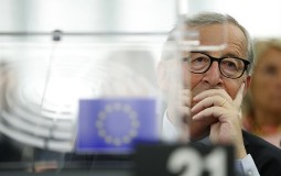 
					Junker: Bregzit je tragičan trenutak za Evropu 
					
									
