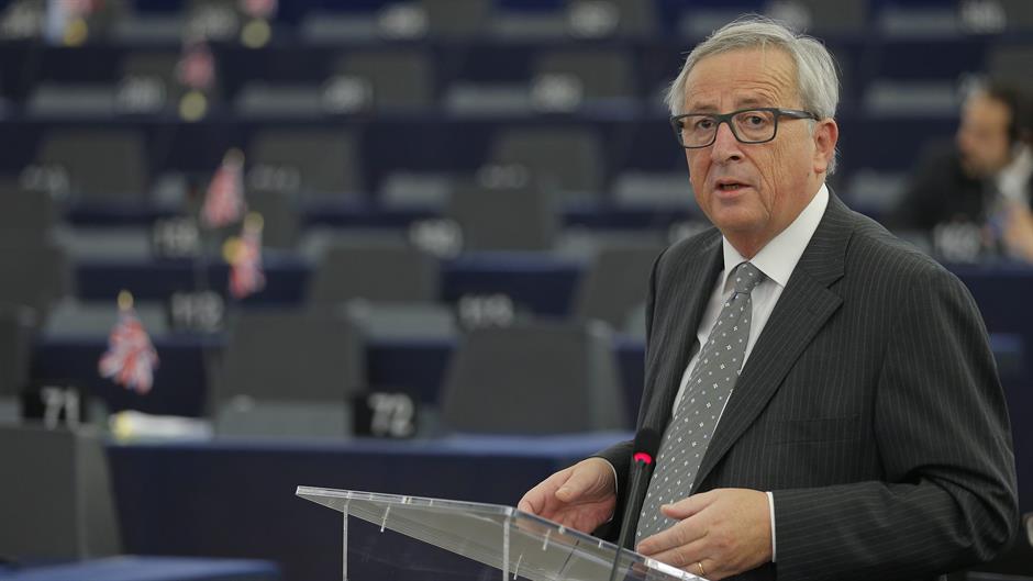 Junker se pokačio sa predsednikom Evropskog parlamenta