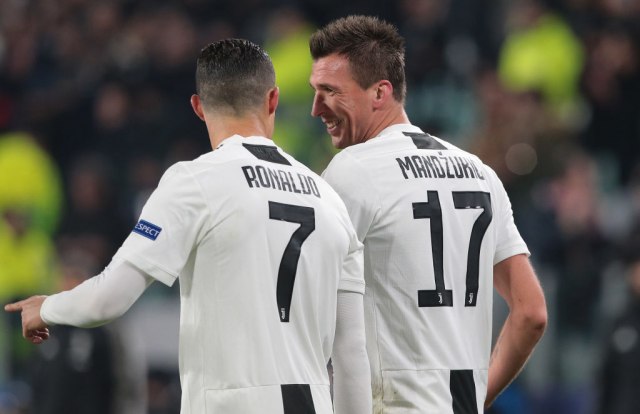 Juventus nudi Mandžukiću ugovor do kraja karijere