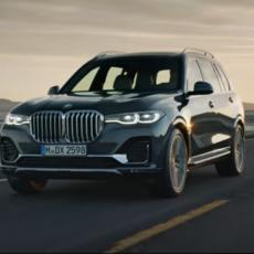 KAD BMW PRETERA! X7 nudi pet metara luksuza - ali kako ga parkirati? (VIDEO)