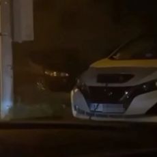 KADAR NEVERA: Taksista sakriven u mraku samo puni, ljudi šokirani njegovim potezom (VIDEO)