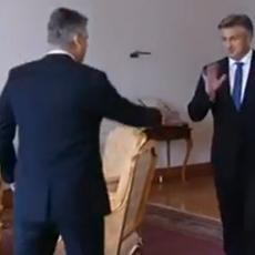KAKVA ISPALA! Milanović krenuo da pruži ruku Plenkoviću, a onda je usledio šok (VIDEO)