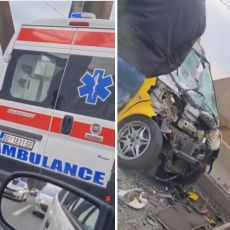 KAMION SMRSKAO SMART: Saobraćajna nesreća na Pančevačkom mostu - žena HITNO prebačena u Urgentni (VIDEO)