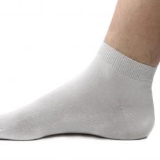 KAO BISERI! Uz pomoć OVOG trika čarape će vam ostati SAVRŠENO BELE! Potreban vam je samo JEDAN sastojak!