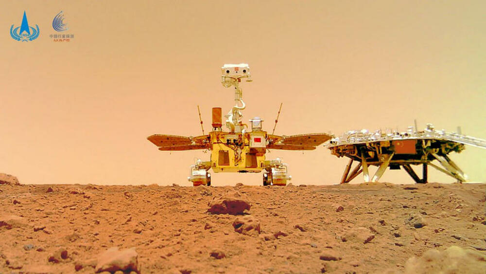 KAŽI PTIČICA: Kineski rover Džurong poslao selfi sa Marsa FOTO