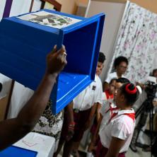 KLJUČNI DAN ZA KUBU: Održavaju se izbori, među kandidatima predsednik Migel Dijaz-Kanel i bivši lider Raul Kastro