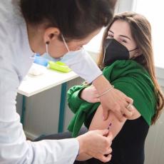 KOLIKO SU BEZBEDNE VAKCINE U SRBIJI: Broj neželjenih reakcija nakon vakcinacije otklonio sve sumnje!