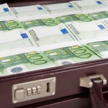 KRAĐA DECENIJE U NOVOM SADU - Radnica ojadila banku za skoro pola miliona evra
