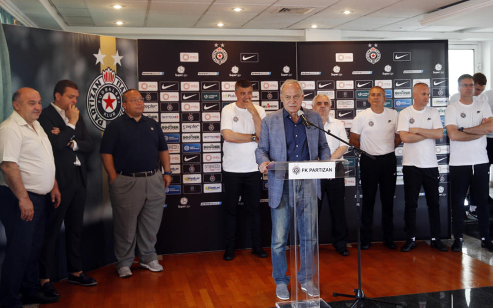 KRIVICA NIJE NA IGRAČIMA: Vučelić imao poruku za fudbalere Partizana