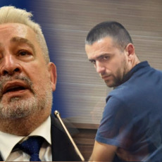KRIVOKAPIĆU, SRAMOTA KAKO SE OPHODIŠ PREMA SVOM DRŽAVLJANINU! Risto Jovanović 20 dana nevin u zatvoru, premijer ćuti kao zaliven