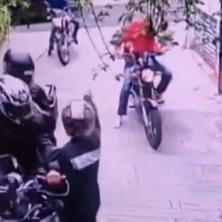 KRVAVI EPILOG PLJAČKE U ELITNOM DELU GRADA: Hteli da ukradu motocikl, a onda ih je video komšija (UZNEMIRUJUĆI VIDEO)