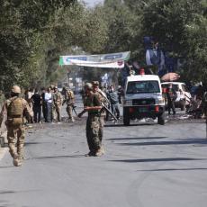 KRVOPROLIĆE U AVGANISTANU: Nakon stravične eksplozije napadač nasrnuo na snage bezbednosti, 40 ljudi povređeno