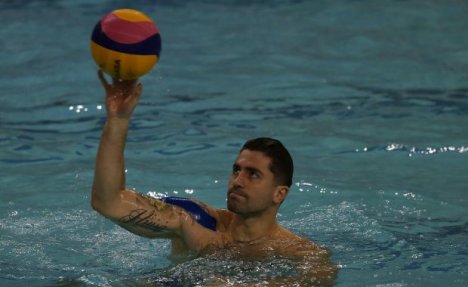 (KURIR TV) EKSKLUZIVNO IZ RUMUNIJE: Rađen se vratio u bazen posle suspenzije i doneo pobedu Oradei