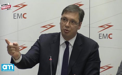 (KURIR TV) Vučić: Nećemo da umiremo u mraku i da se jurimo sa kučićima lutalicama! 