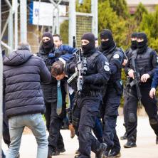 KURTIJEVA POLICIJA PONOVO UDARILA NA NAŠ NAROD! Uhapšen još jedan Srbin na Kosmetu, ovog puta deka od 70 godina