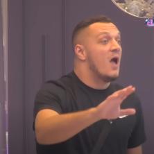 Kad budeš umro, prvi ću ti urinirati po grobu Gastoz uputio gnusne uvrede Lepom Mići, on uzvratio rafalnu paljbu - monstruoznostima nema kraja