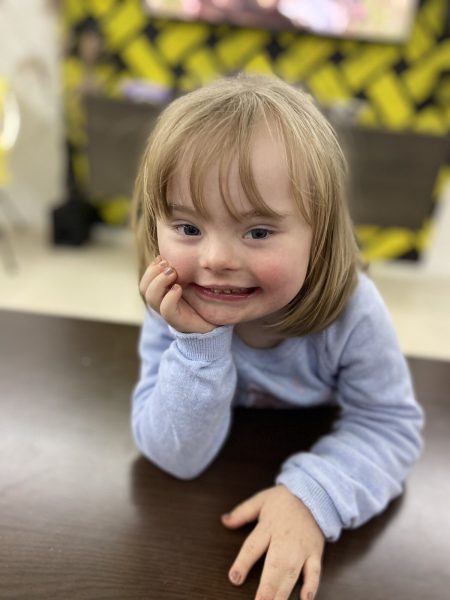 Kad se Zara nasmeje sve što boli prestaje: Daunov sindrom i multipla skleroza njenu porodicu čine jačom
