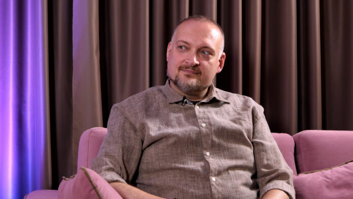 Kada se od glasa živi iako nisi pevač – Slaviša Repac oživljava likove iz crtaća, igrica i „otvara kase“ u Lidlu