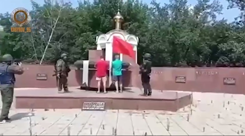 Kadirov: Crveni barjak pobede podignut u centralnom parku Lisičanska