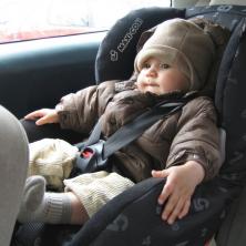 Kako da postavite pravilno dečije sedište u autu: Roditelji uvek izvedu ovaj pogrešni potez