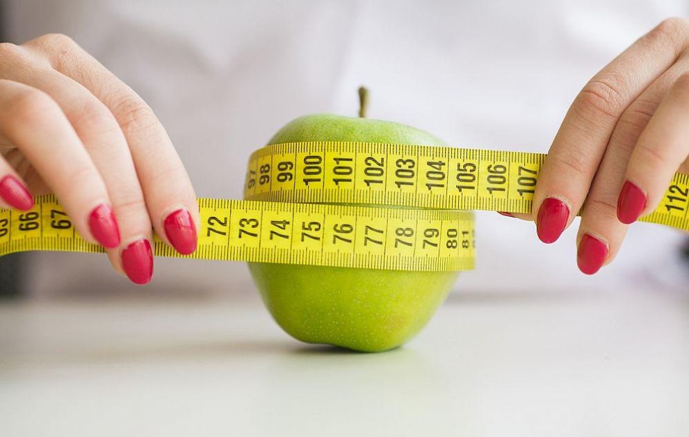 Kako izgubiti kilograme brzo i zdravo? Nutricionista otkriva da gladovanje nije opcija