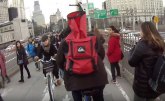 Kako pomeriti pešake sa biciklističke staze (VIDEO)