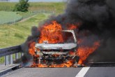 Kako ugasiti požar na električnom automobilu? Nemci imaju rešenje VIDEO