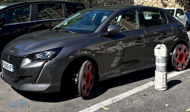 Kakve točkove ima ovaj Peugeot 208?