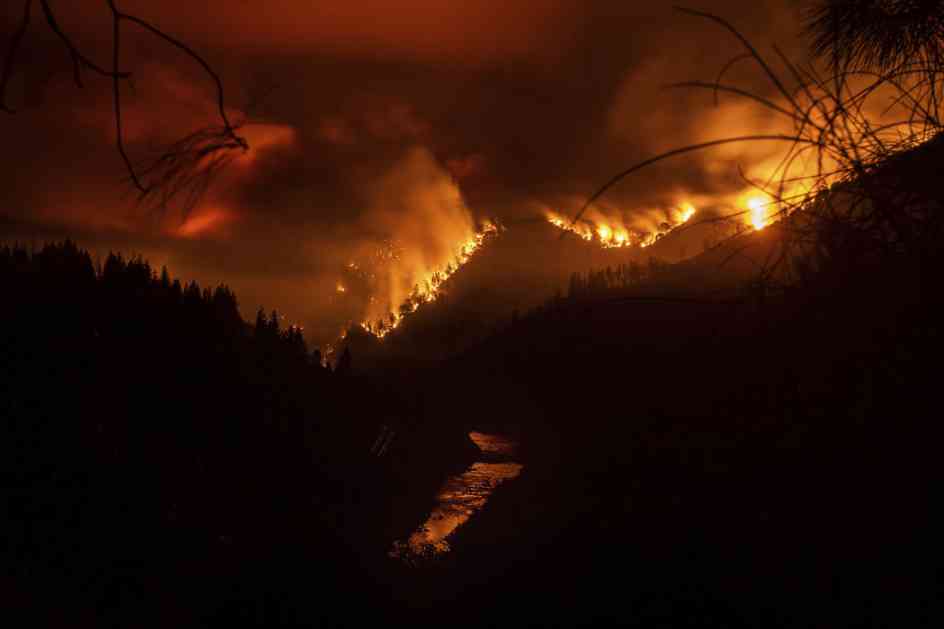 Kalifornija: Širi se šumski požar, poziv za evakuaciju
