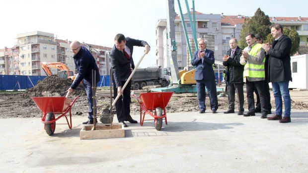 Kamen temeljac za novu zgradu Hitne pomoći u Novom Sadu
