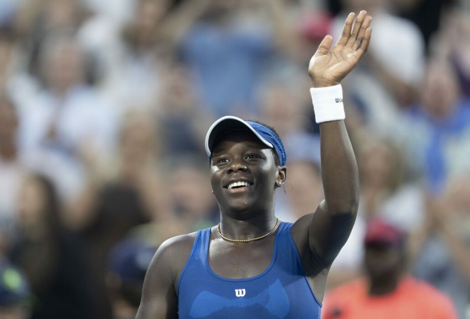 Kanadska teniserka Viktorija Mboko trijumfom u Montrealu osvojila prvu WTA titulu