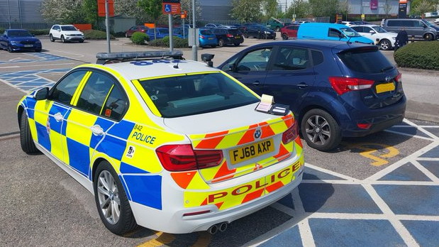 Kandidati u Velikoj Britaniji unajmljuju i dvojnike koji umesto njih polažu vozački ispit