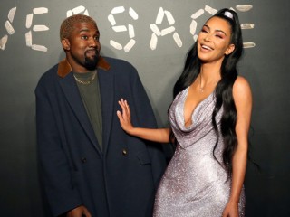 Kanye West predao papire za razvod braka od Kim Kardashian