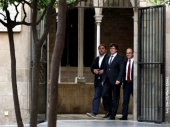 Katalonija preti otcepljenjem, Madrid suspenduje autonomiju