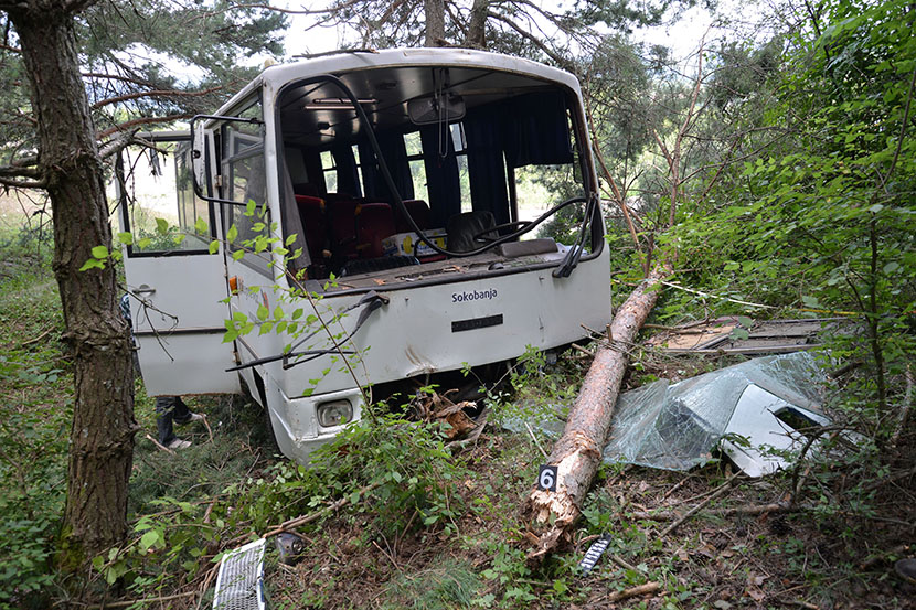 Katastrofa u Peruu: Autobus sleteo u provaliju, 15 mrtvih