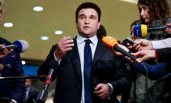 Kijev preti Briselu: Minski sporazum pada ako popustite Rusiji