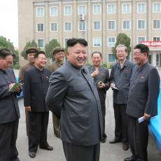 Kim Džong Un ima novu mašinu: Lider Severne Koreje se vozi u limuzini od 1,7 miliona evra
