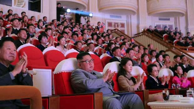 Kim Džong Un prekinuo spekulacije, sa tetkom u javnosti posle šest godina