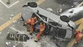 Kina i nesreće: Dvoje poginulo u Šangaju pošto je električni automobil pao sa trećeg sprata poslovne zgrade
