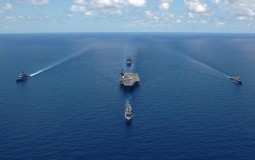 
					Kina zabrinuta zbog američkih brodova 
					
									