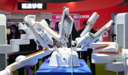 Kineski lekari rade koronarografiju uz pomoć robota