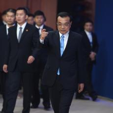 Kineski premijer na otvaranju Letnjeg Davosa: Globalizacija je trend koji se ne sme zaustaviti (FOTO)