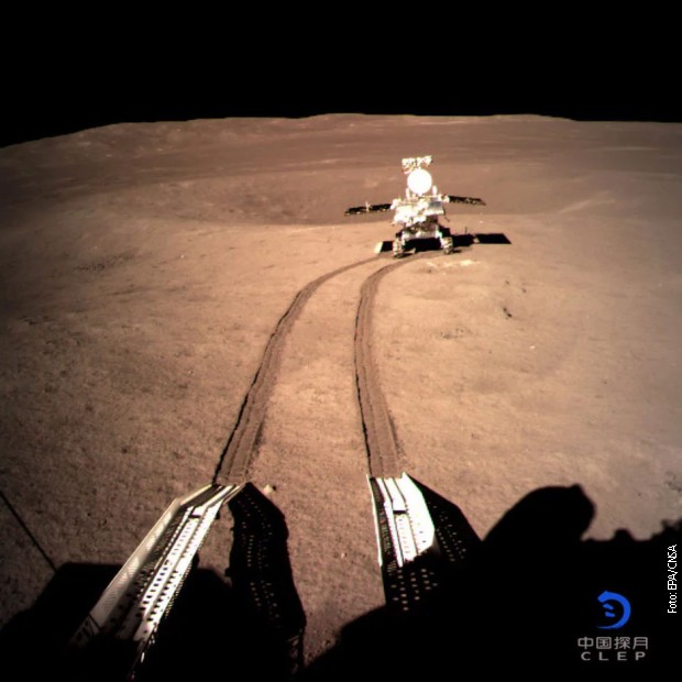 Kineski rover „Jutu 2“ krenuo u istraživanje tamne strane Meseca