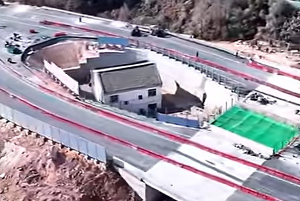 Kinez odbio ozbiljan iznos da proda kuću, a onda je oko nje izgrađen novi autoput